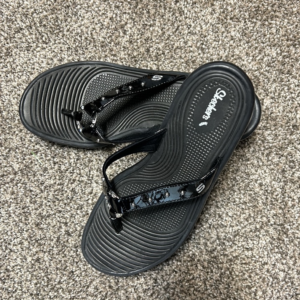 Skechers black sandals, cute embellishments size 8, NWOT